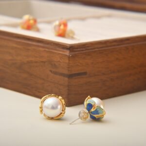 Pearl jewelry, fashionable and colorful earrings, high-end for women