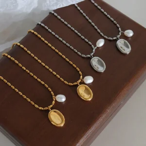 Elliptical brand niche commuting fashion titanium steel necklace women's collarbone chain